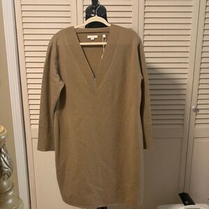 New. Cashmere Vince Tan Long Sleeve V-Neck Dress